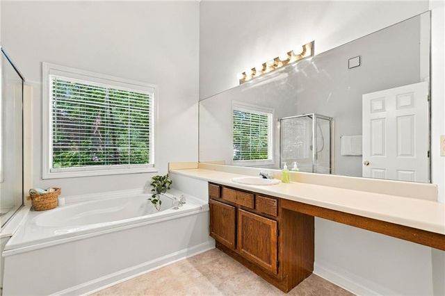 410 Rose Creek Place, Woodstock, GA 30189