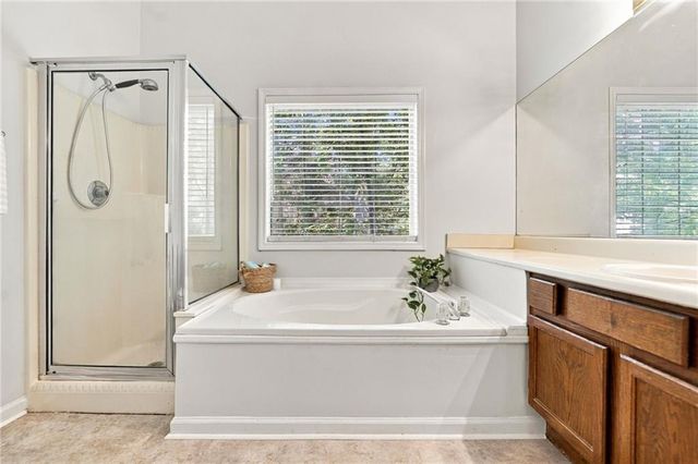 410 Rose Creek Place, Woodstock, GA 30189
