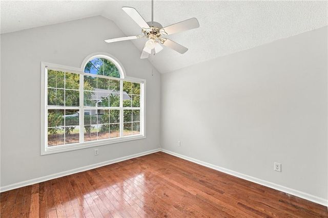 410 Rose Creek Place, Woodstock, GA 30189