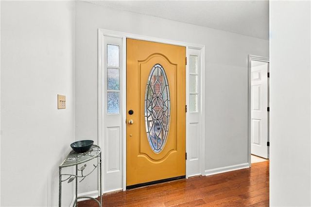 410 Rose Creek Place, Woodstock, GA 30189