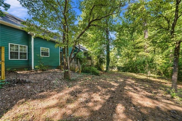 410 Rose Creek Place, Woodstock, GA 30189