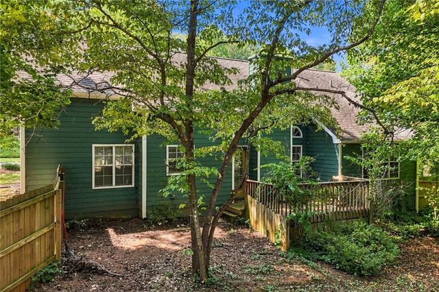 410 Rose Creek Place, Woodstock, GA 30189