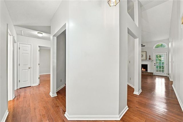 410 Rose Creek Place, Woodstock, GA 30189