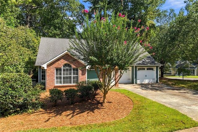 410 Rose Creek Place, Woodstock, GA 30189