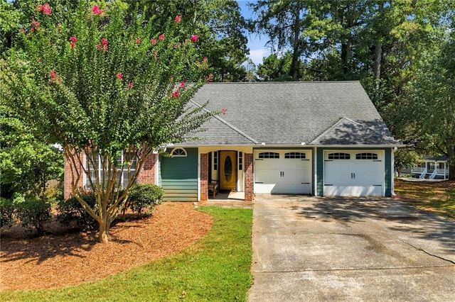 410 Rose Creek Place, Woodstock, GA 30189