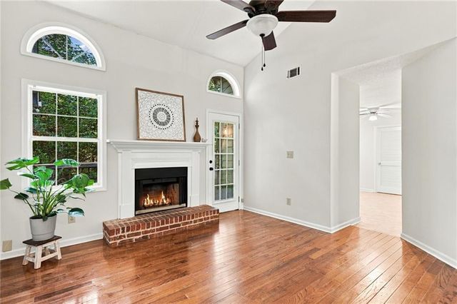 410 Rose Creek Place, Woodstock, GA 30189