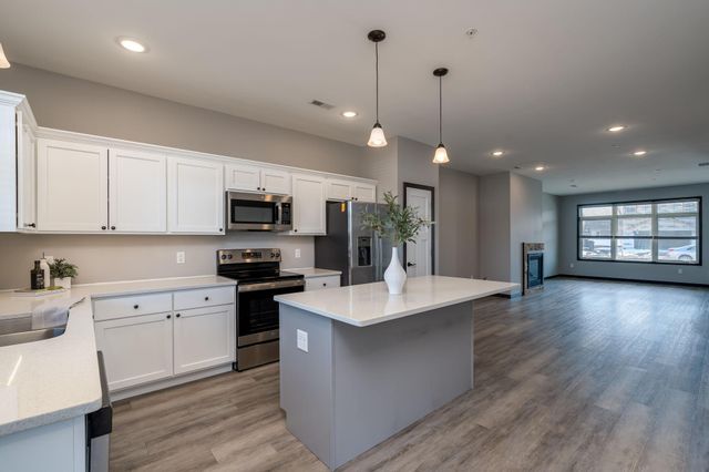 417 Prairie Rose Trail, Mankato, MN 56001