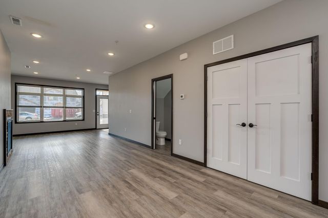 417 Prairie Rose Trail, Mankato, MN 56001