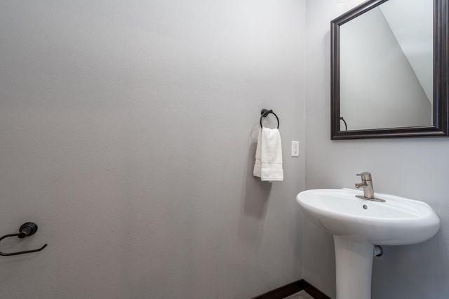 417 Prairie Rose Trail, Mankato, MN 56001