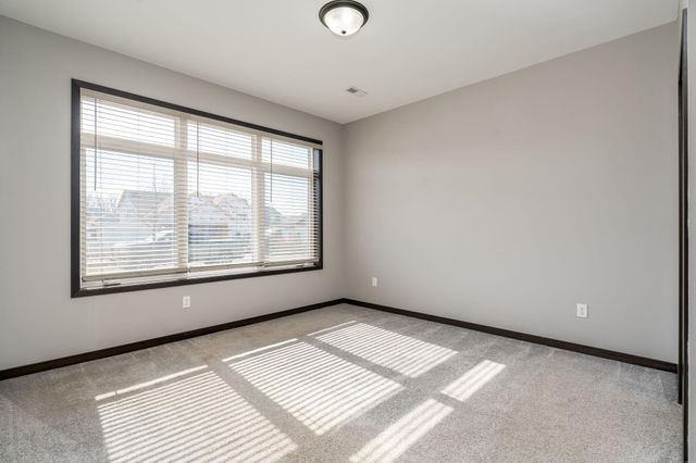 417 Prairie Rose Trail, Mankato, MN 56001