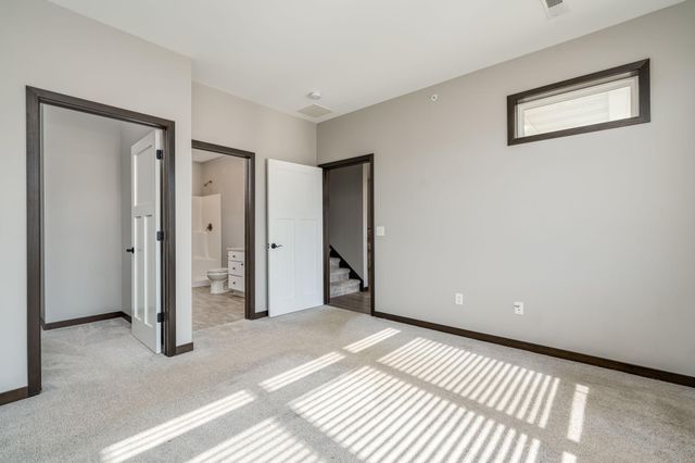 417 Prairie Rose Trail, Mankato, MN 56001