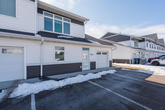 417 Prairie Rose Trail, Mankato, MN 56001