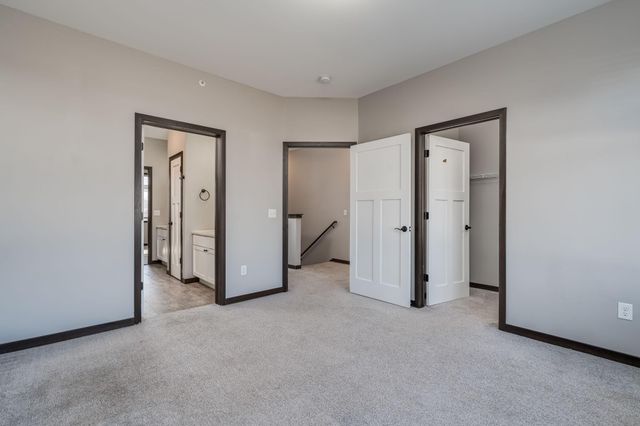 417 Prairie Rose Trail, Mankato, MN 56001