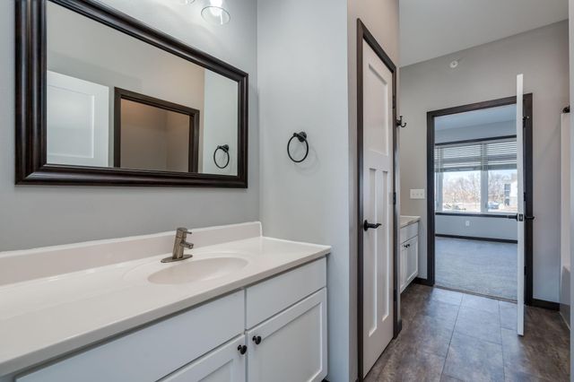 417 Prairie Rose Trail, Mankato, MN 56001