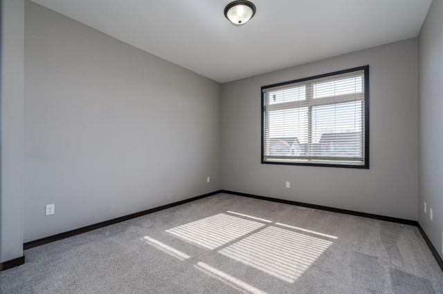 417 Prairie Rose Trail, Mankato, MN 56001