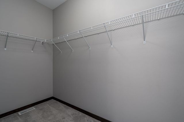 417 Prairie Rose Trail, Mankato, MN 56001