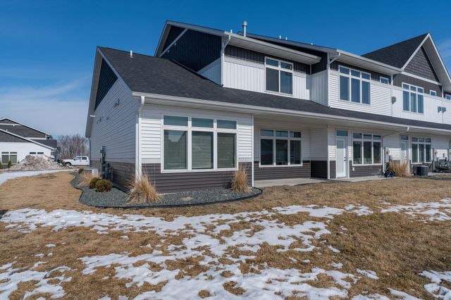 417 Prairie Rose Trail, Mankato, MN 56001