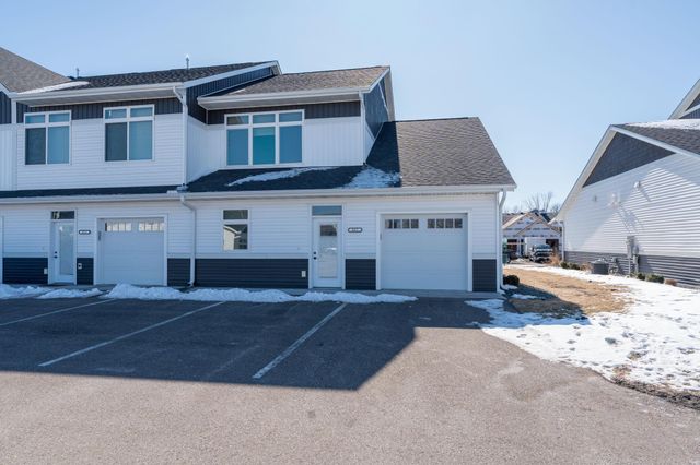 417 Prairie Rose Trail, Mankato, MN 56001