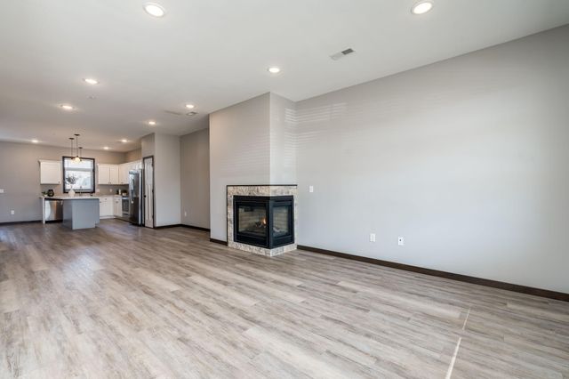 417 Prairie Rose Trail, Mankato, MN 56001