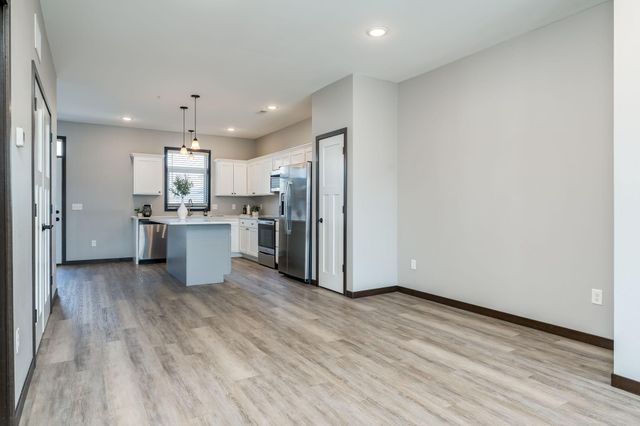 417 Prairie Rose Trail, Mankato, MN 56001