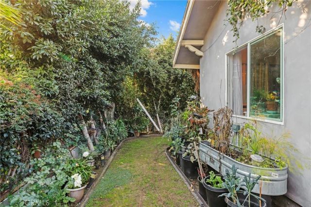 1602 Locust Avenue, Long Beach, CA 90813