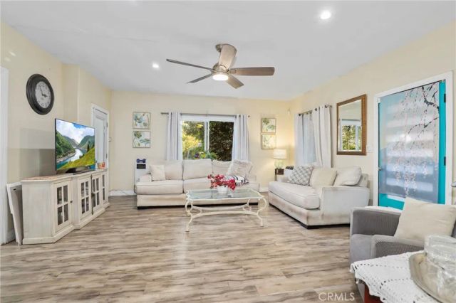 1602 Locust Avenue, Long Beach, CA 90813