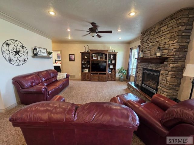 264 S 5000 W, Rexburg, ID 83440