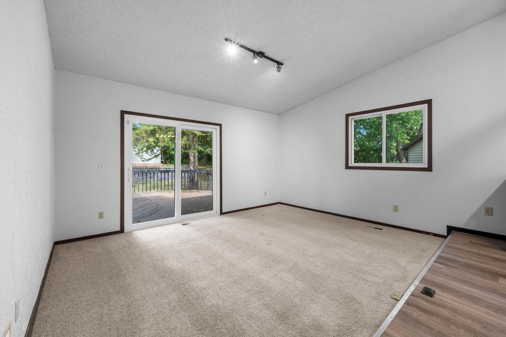 6770 Woodhill Trail, Eden Prairie, MN 55346 — photo 2