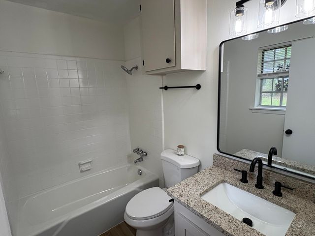 110 Southview Dr., Hattiesburg, MS 39401