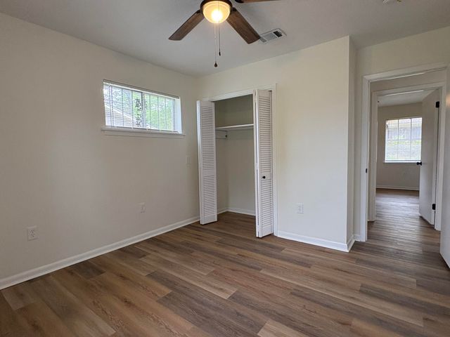 110 Southview Dr., Hattiesburg, MS 39401