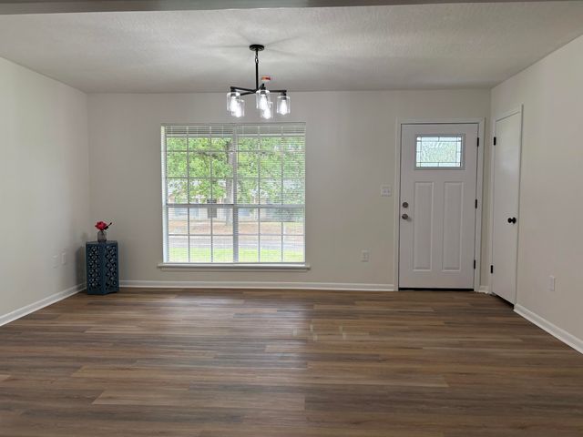 110 Southview Dr., Hattiesburg, MS 39401