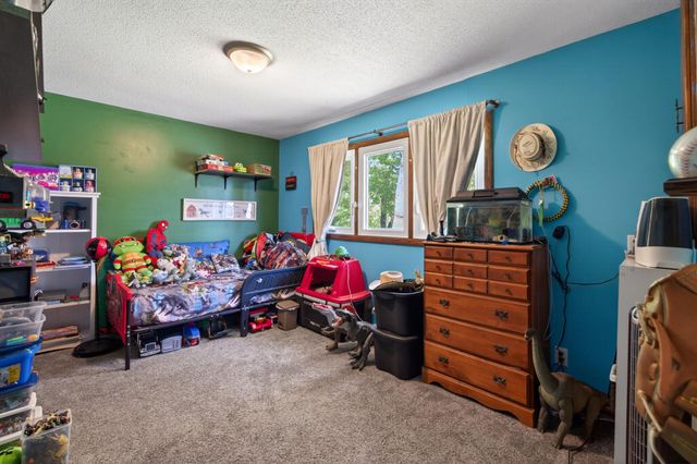 30400 Fox Street NW, Cambridge, MN 55008