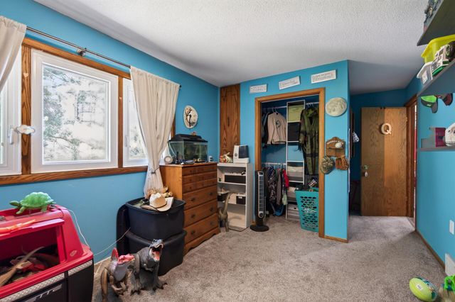 30400 Fox Street NW, Cambridge, MN 55008