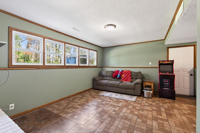 30400 Fox Street NW, Cambridge, MN 55008