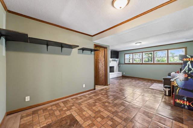 30400 Fox Street NW, Cambridge, MN 55008