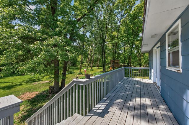 30400 Fox Street NW, Cambridge, MN 55008