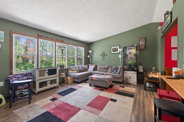 30400 Fox Street NW, Cambridge, MN 55008