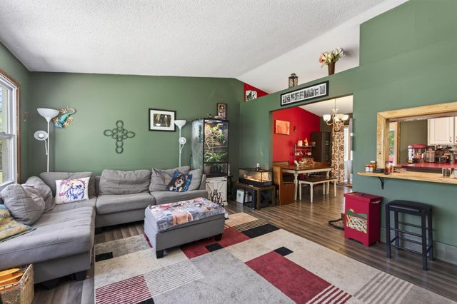 30400 Fox Street NW, Cambridge, MN 55008