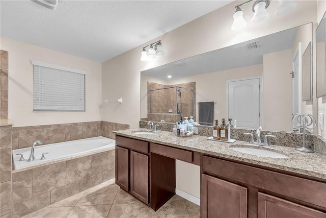 10921 RAINBOW PYRITE DRIVE, Wimauma, FL 33598