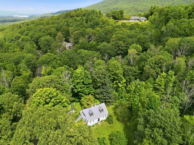 692 Belknap Mountain Road, Gilford, NH 03249