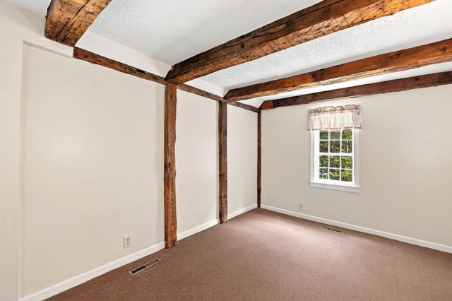 692 Belknap Mountain Road, Gilford, NH 03249