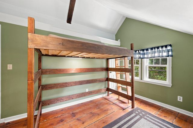 692 Belknap Mountain Road, Gilford, NH 03249