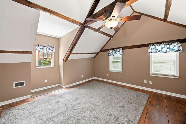 692 Belknap Mountain Road, Gilford, NH 03249