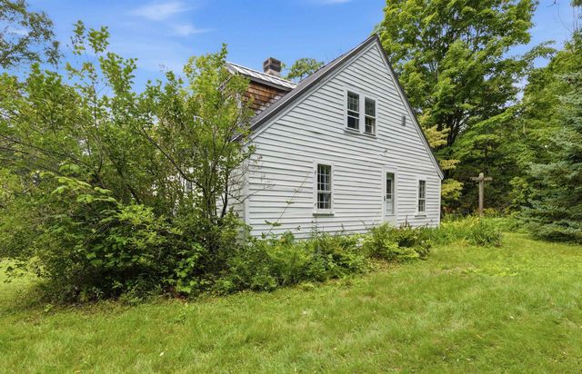 692 Belknap Mountain Road, Gilford, NH 03249