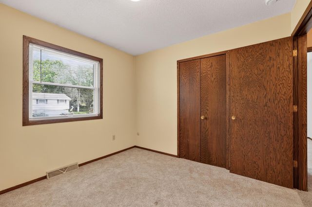 2332 4th Avenue NW, Rochester, MN 55901