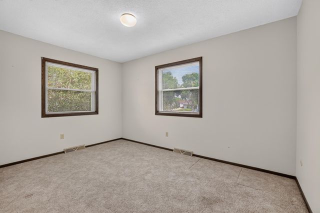 2332 4th Avenue NW, Rochester, MN 55901