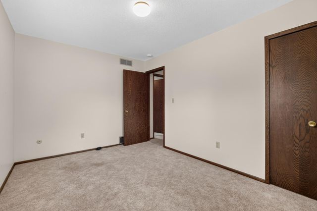 2332 4th Avenue NW, Rochester, MN 55901
