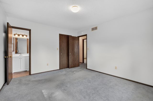 2332 4th Avenue NW, Rochester, MN 55901