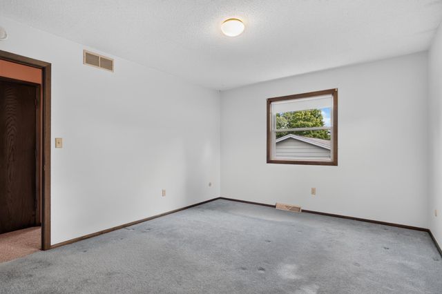 2332 4th Avenue NW, Rochester, MN 55901