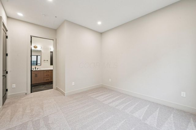 2867 Kobuk Drive, 304, Columbus, OH 43228